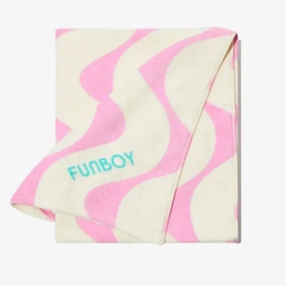 Funboy Poolside Leisure Club Pink and White Beach Towel 68x30